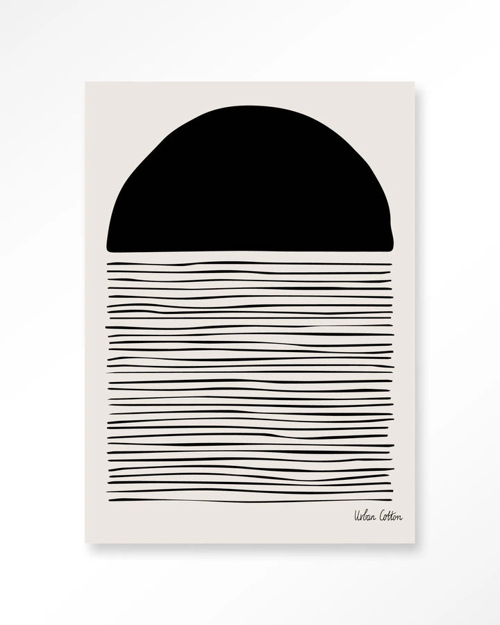 Abstrakt bildekunst med høy kontrast mellom svart og beige. Kunsttrykk på syrefritt papir, lerret og glass. 