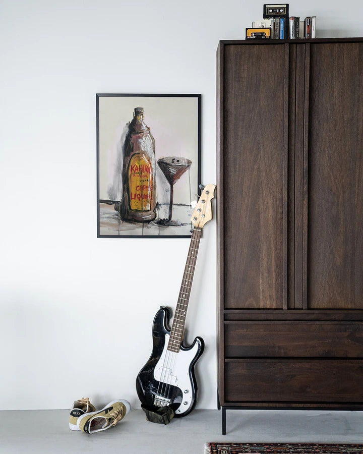 Maleri av flaske og glass. Kunsttrykk på syrefritt papir, lerret og glass. 