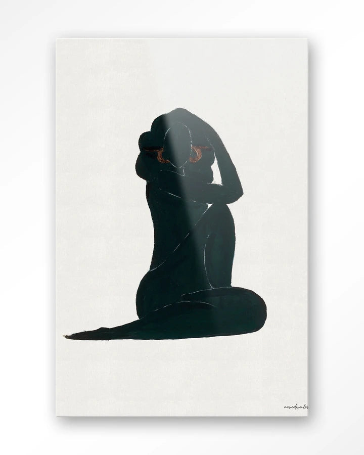 Kunsttrykk på syrefritt papir, lerret og glass. Motiv av svart, kvinnelig siluett mot hvit bakgrunn.