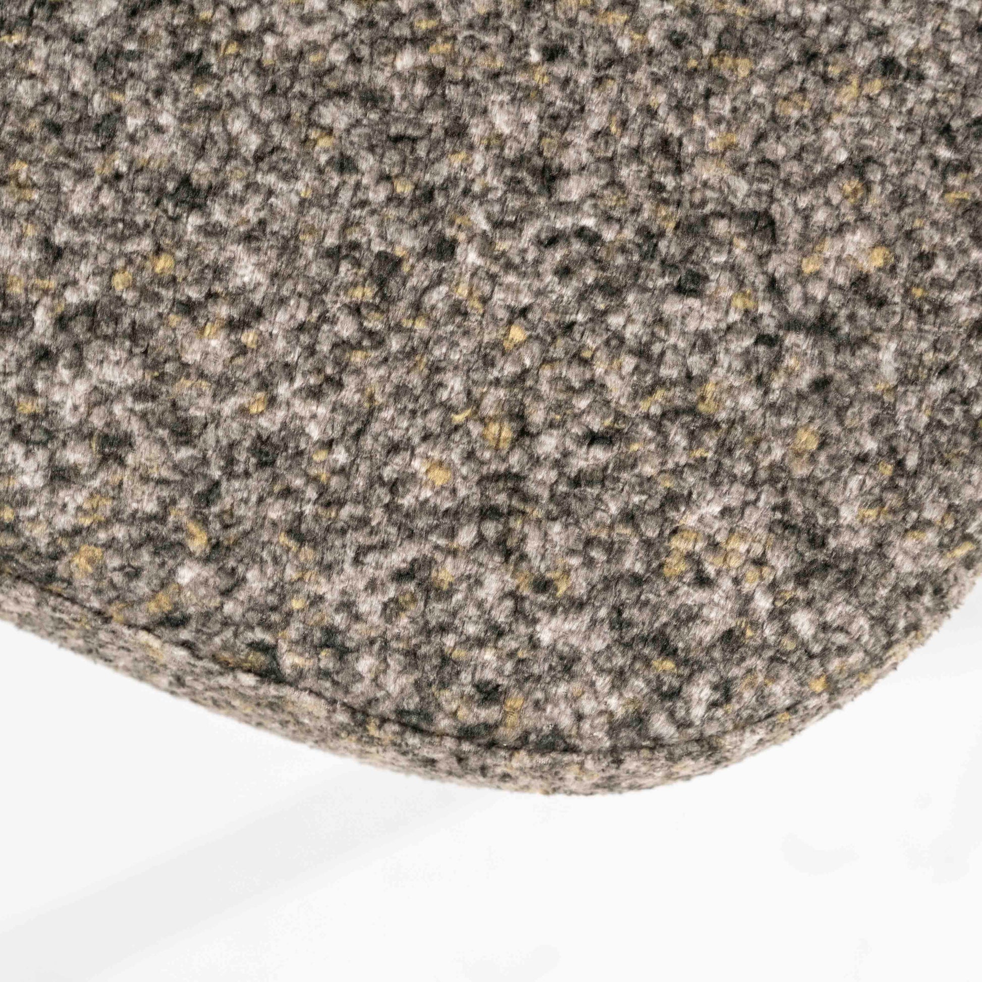 Lenestol i grønn melert stoff og svarte metallben