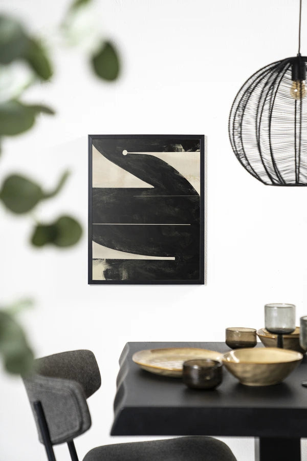 Abstrakt bildekunst i svart og lyse kremfarger. Kunsttrykk på syrefritt papir, lerret og glass. 