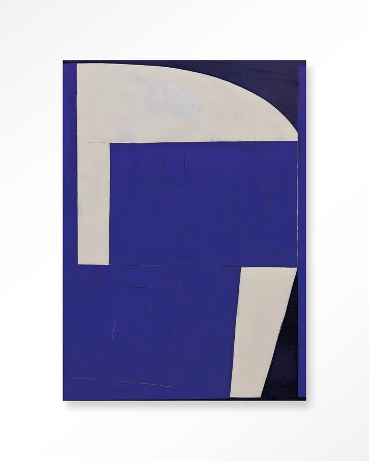 Kunsttrykk på syrefritt papir. Abstrakt bildemotiv med store, blå geometriske flater mot beige bakgrunn.