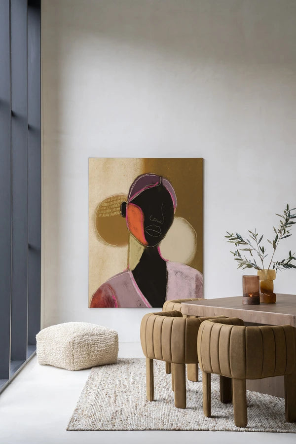 Kunsttrykk på syrefritt papir, lerret og glass. Kvinnelig skikkelse med store fargede flater.