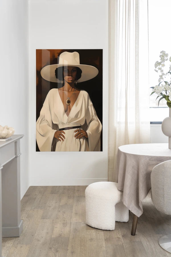 Kunsttrykk på glassplate. Dame med hatt i lyse klær mot bakgrunn i jordtoner.