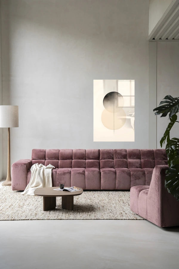 Abstrakt bildemotiv i lyse farger mot sort kontrast. Geometriske former. Kunsttrykk på syrefritt papir, lerret og glass.