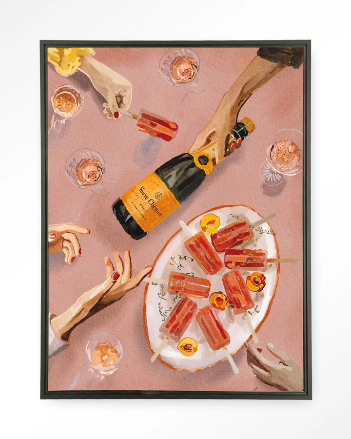 Maleri av et bord med champangeflaske, fat med ispinner og mange glass med drikke. Kunsttrykk på syrefritt papir, lerret og glass. Mørkt og litt mystiskt uttrykk.