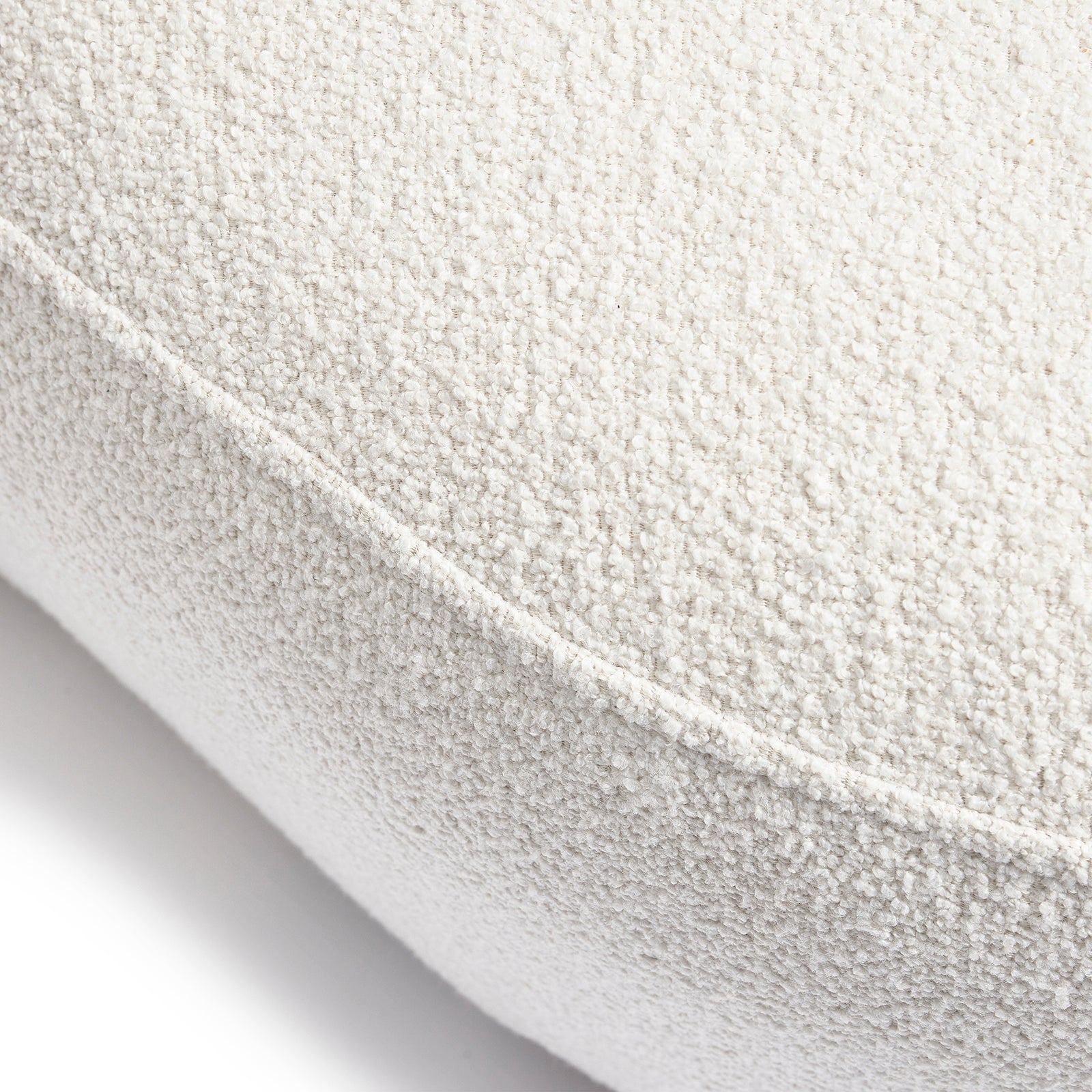 Nærbilde: bouclé-sofa