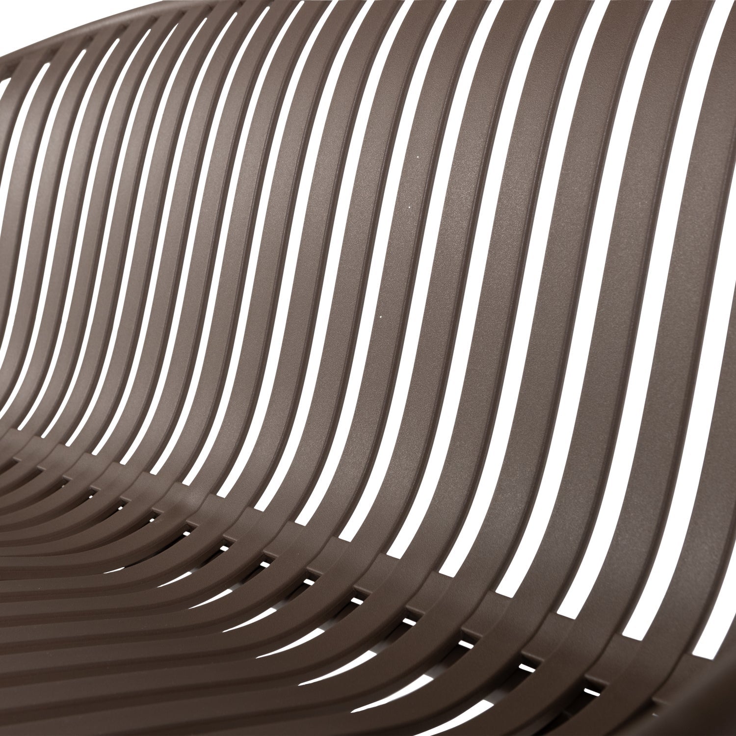 Stilren 2-seters hagebenk  med runde former og spiler i ryggen. 