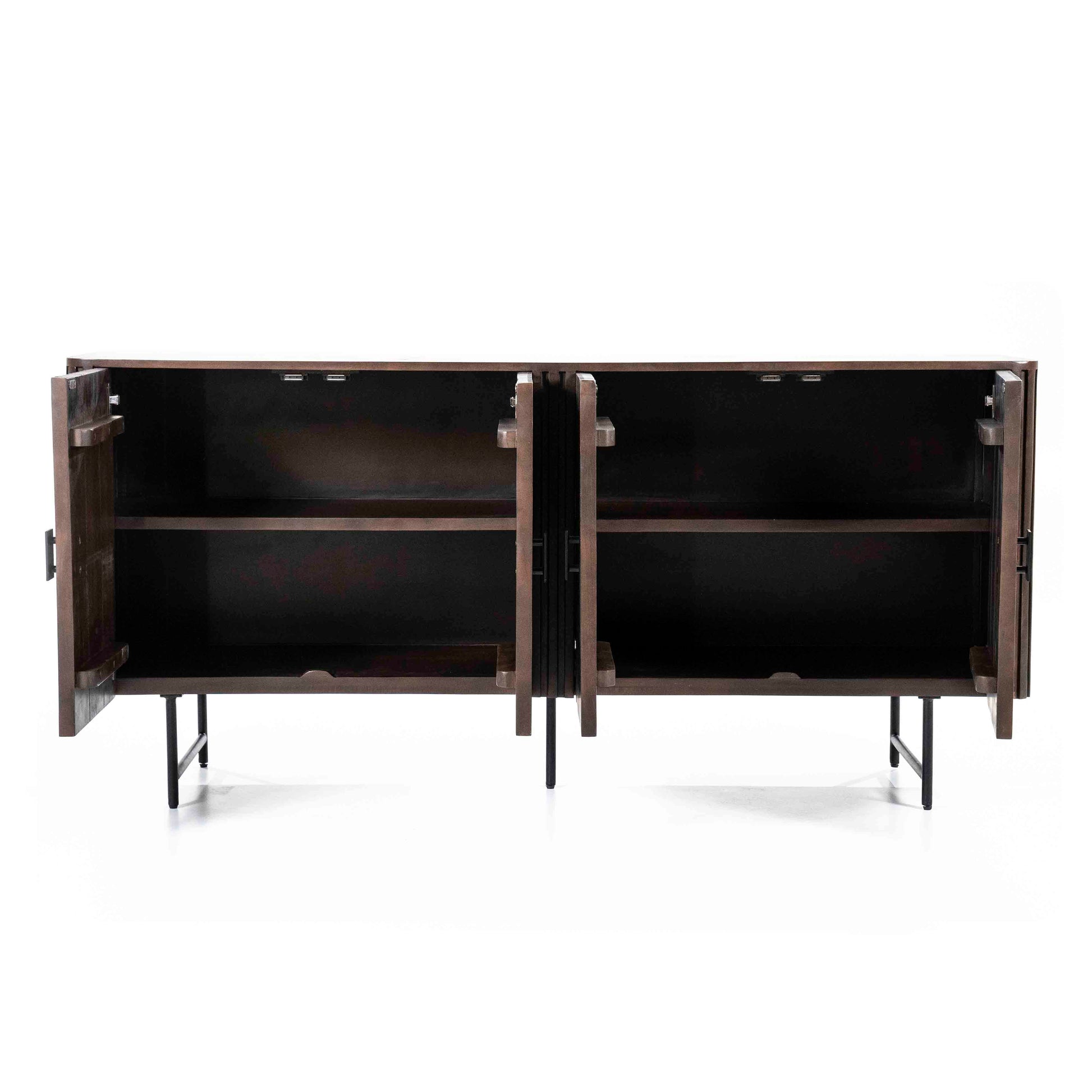 Skjenk i mørk mangotre. Ben og knotter i svart metall.