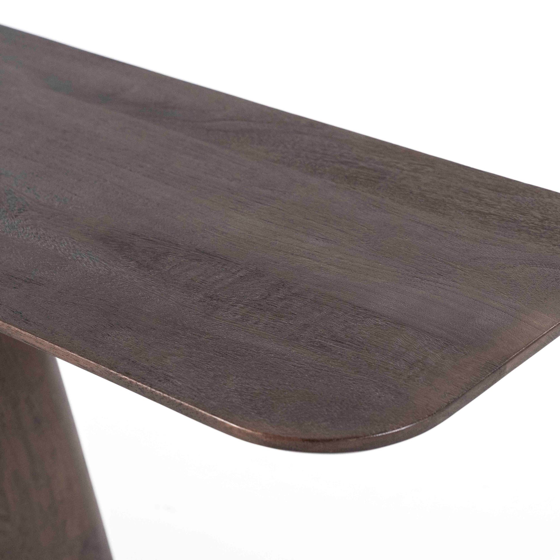 Konsollbord i mlrkebrunt mangotre. Stilrent og enkelt design