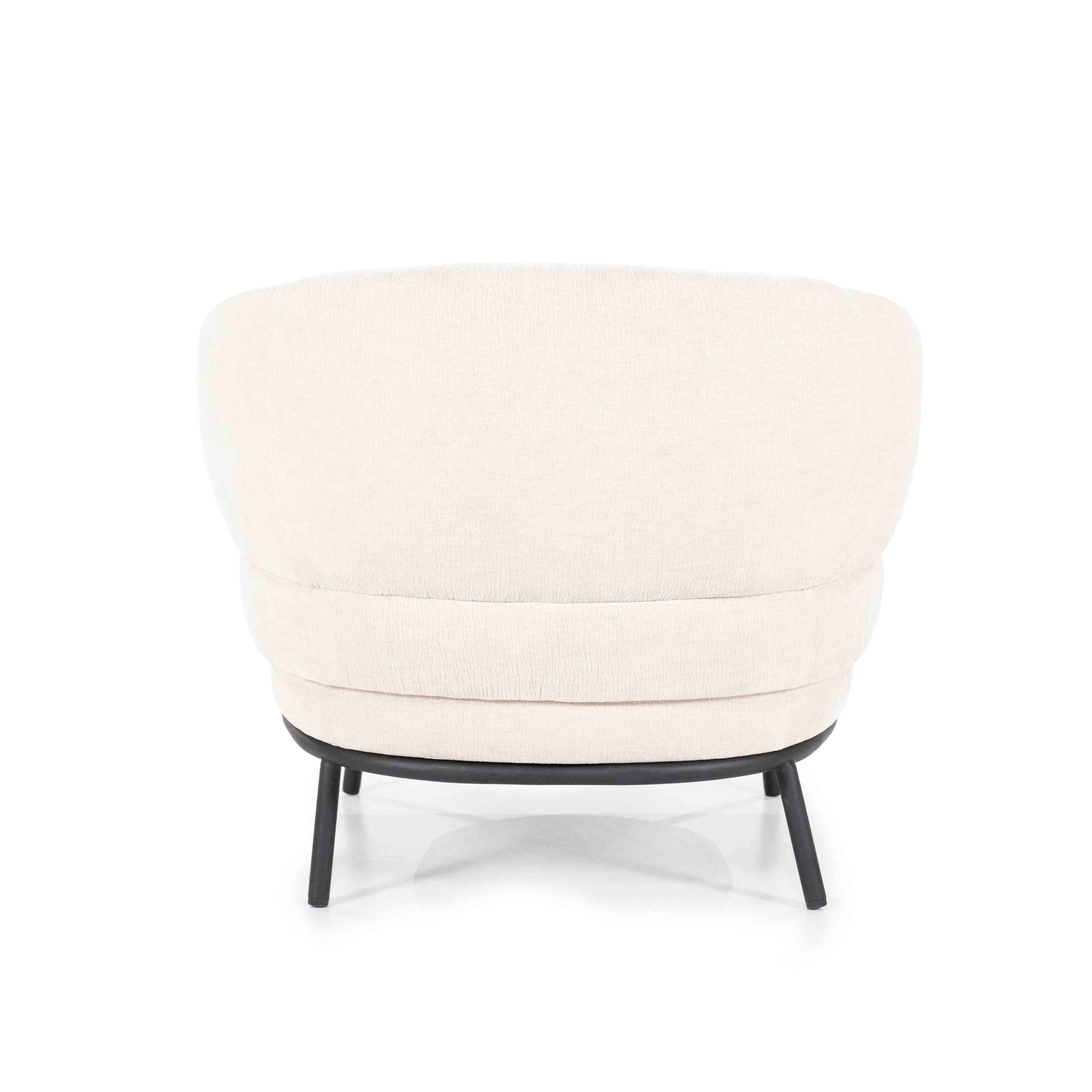 David lysbeige lenestiol med metallben. Loungestol / Lounge chair