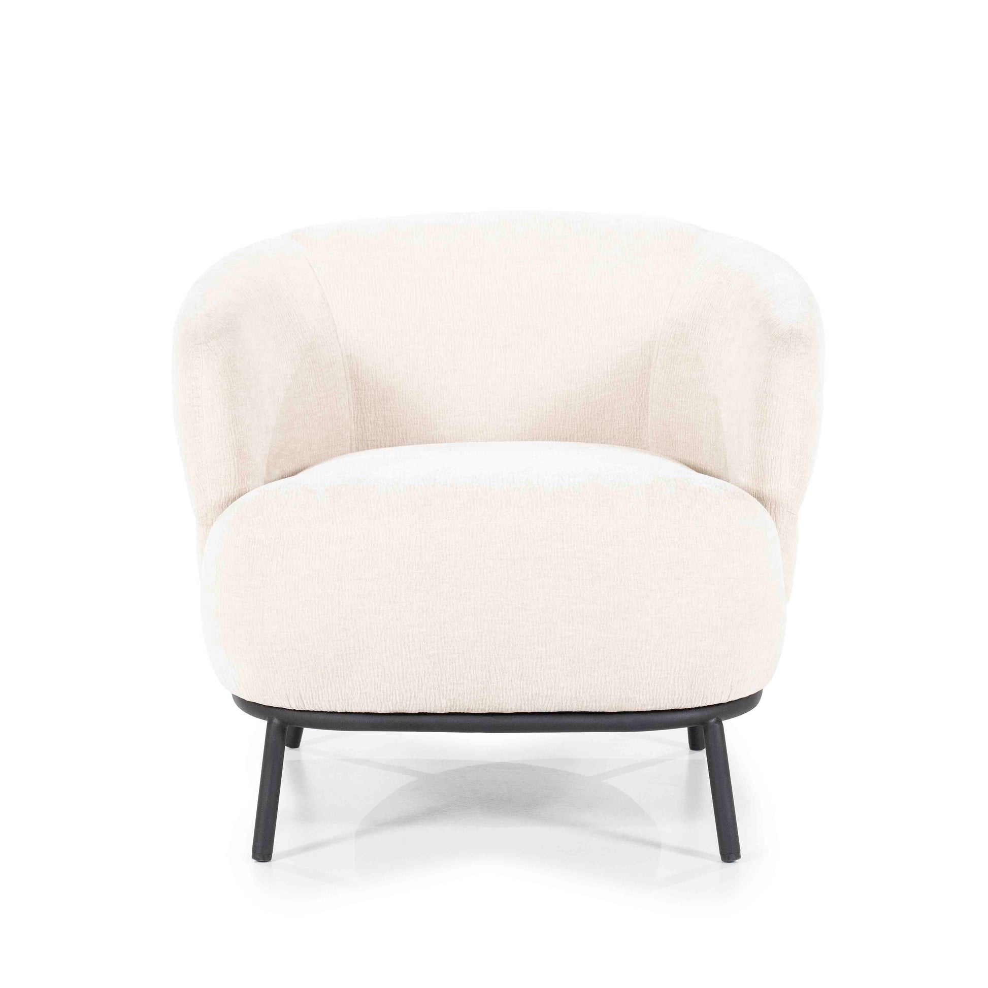 David lysbeige lenestiol med metallben. Loungestol / Lounge chair
