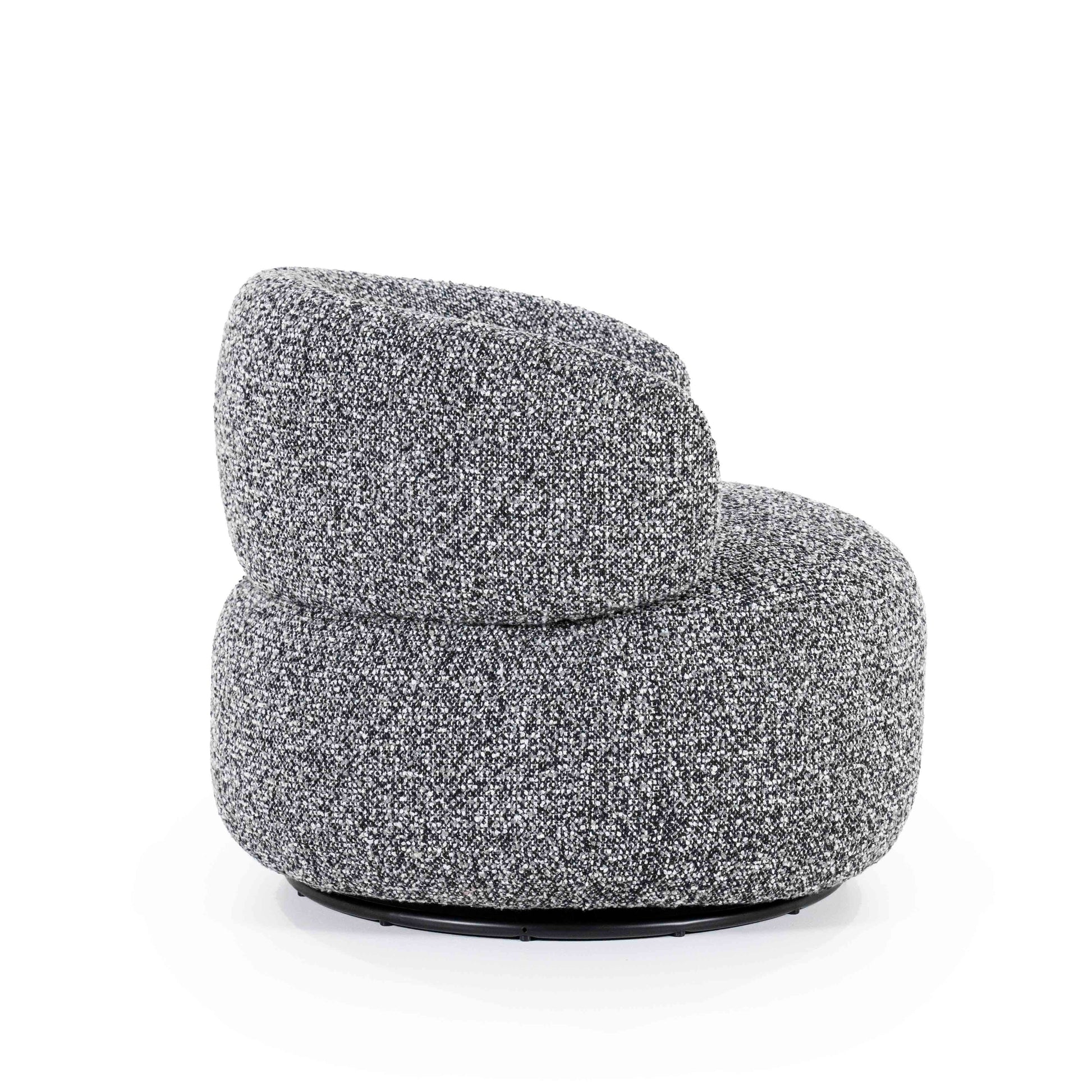 Maeve Loungestol, Black Maywood. Gråmelert myk lenestiol. Salt og pepper-aarget stol. Lounge chair.