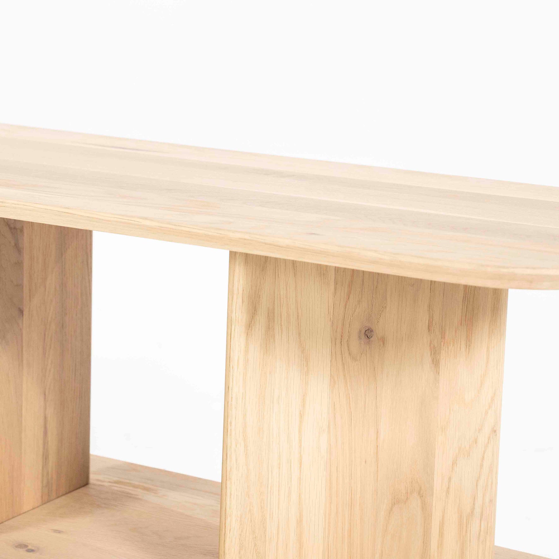 Ty TV-benk, lys eik.