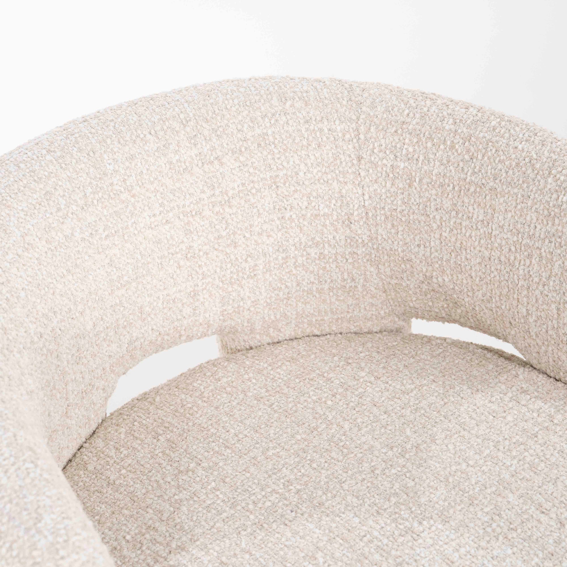 Lenestol i kremfarget bouclé