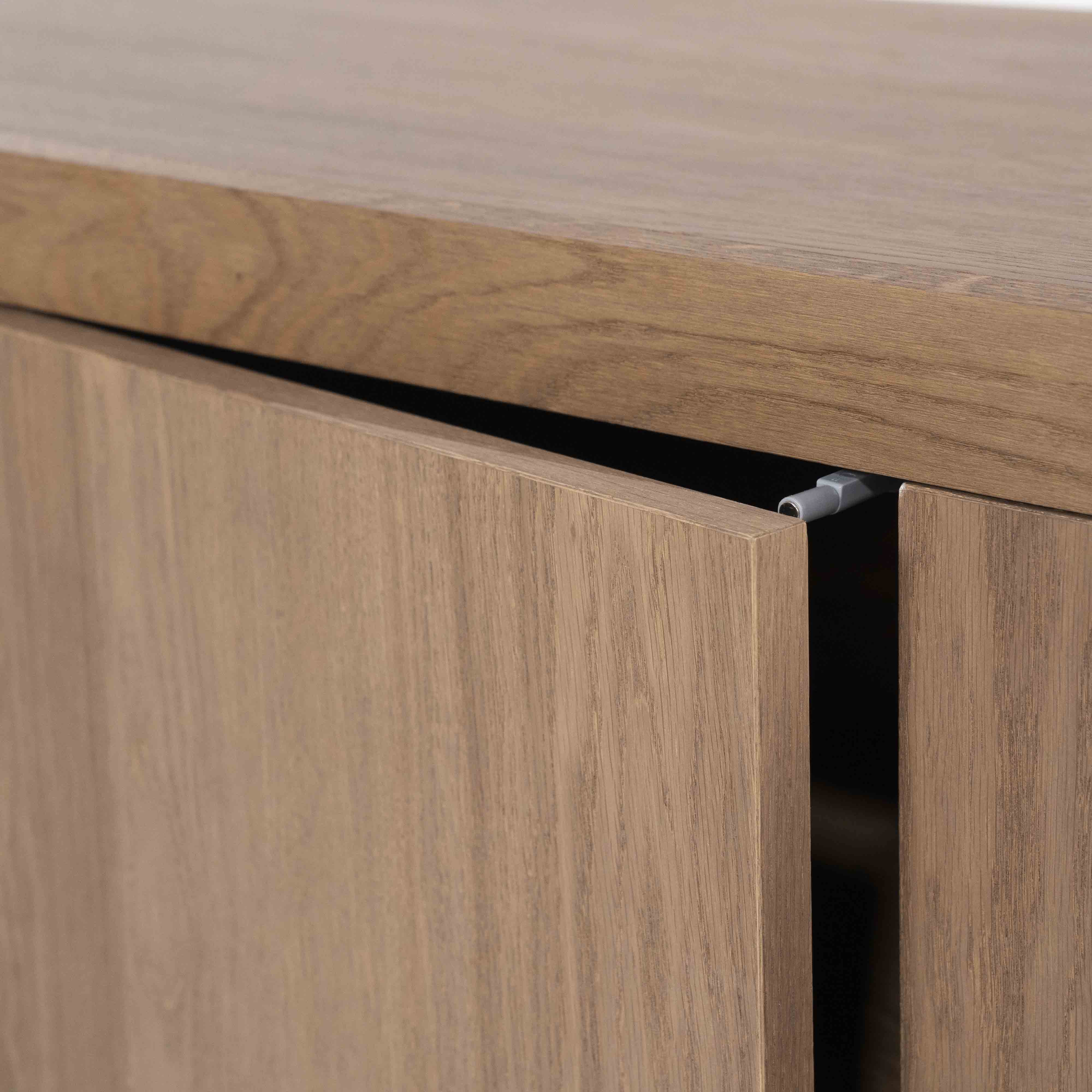 Helsinki Skjenk, Lys brun