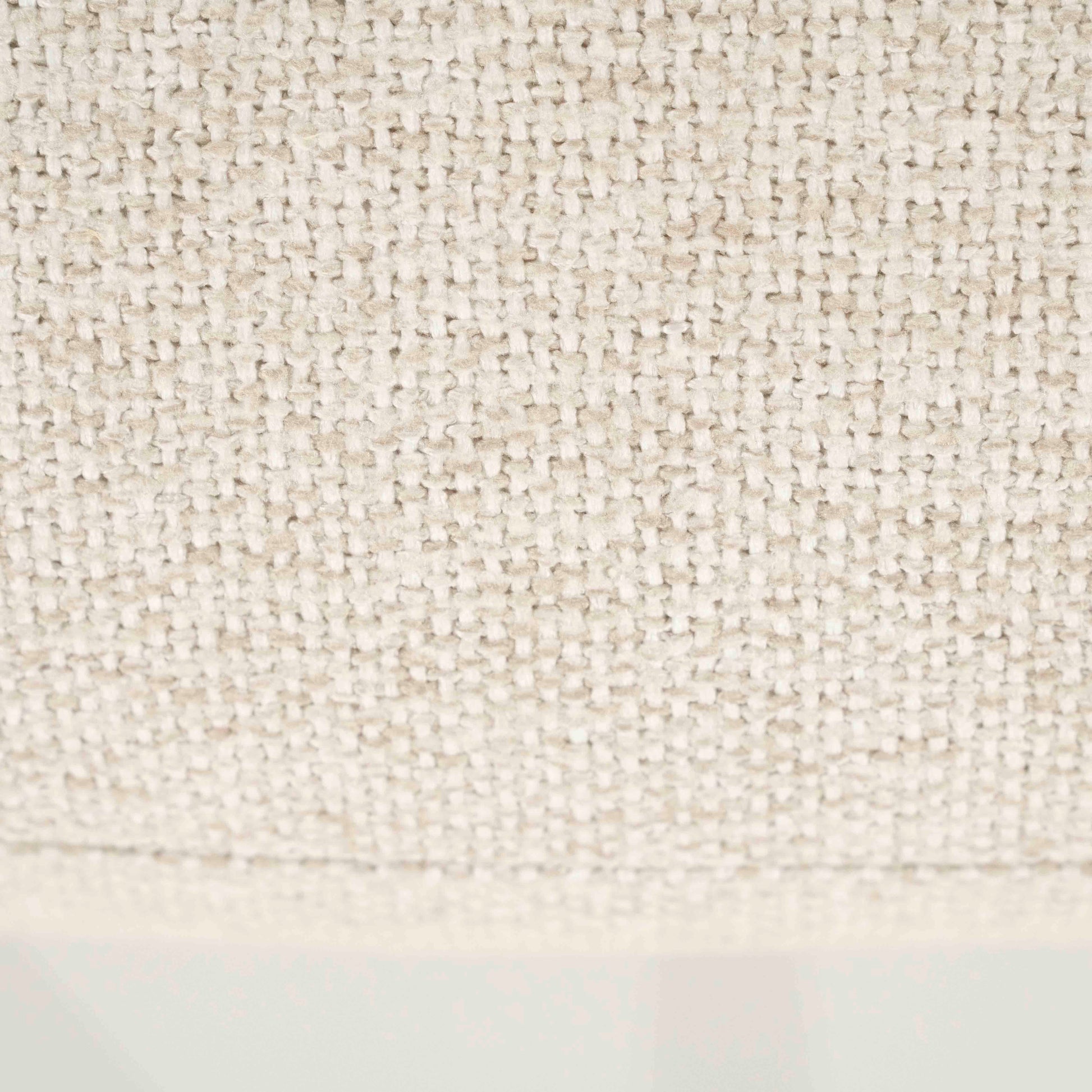 Mikky lenestol i beige tekstil med ben i mørk eik