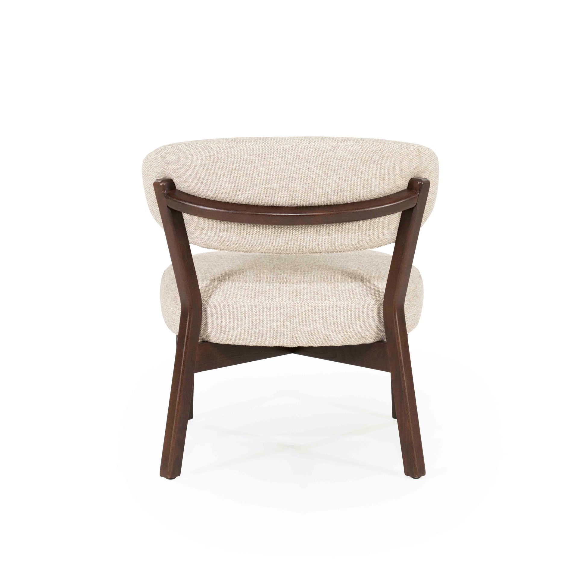 Mikky lenestol i beige tekstil med ben i mørk eik