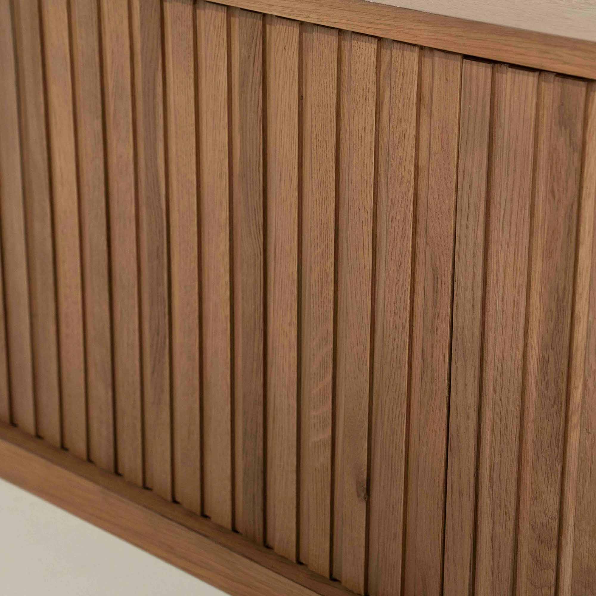 Milo TV-benk, Mørk eik