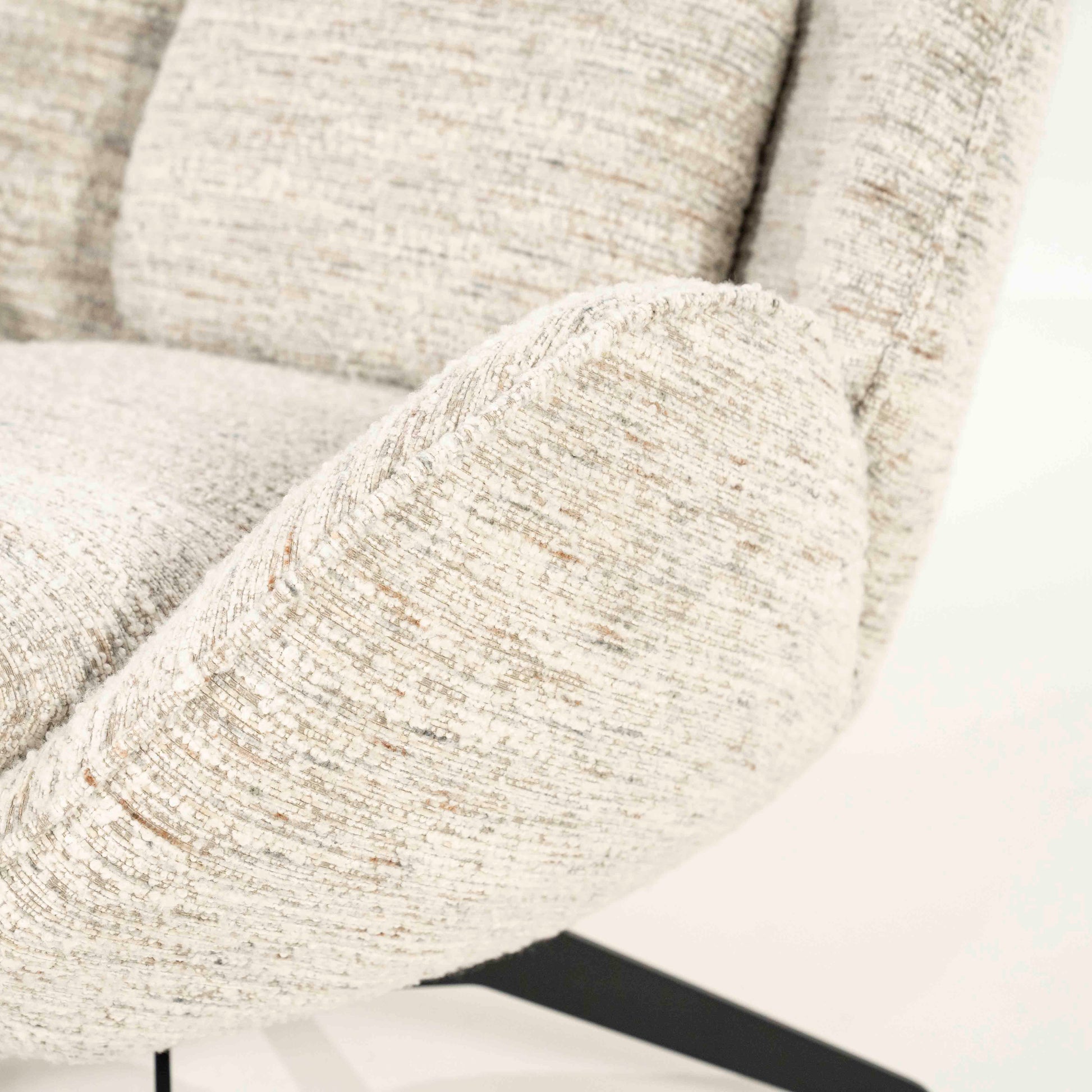 Ryan loungestol med puff i beige tekstil