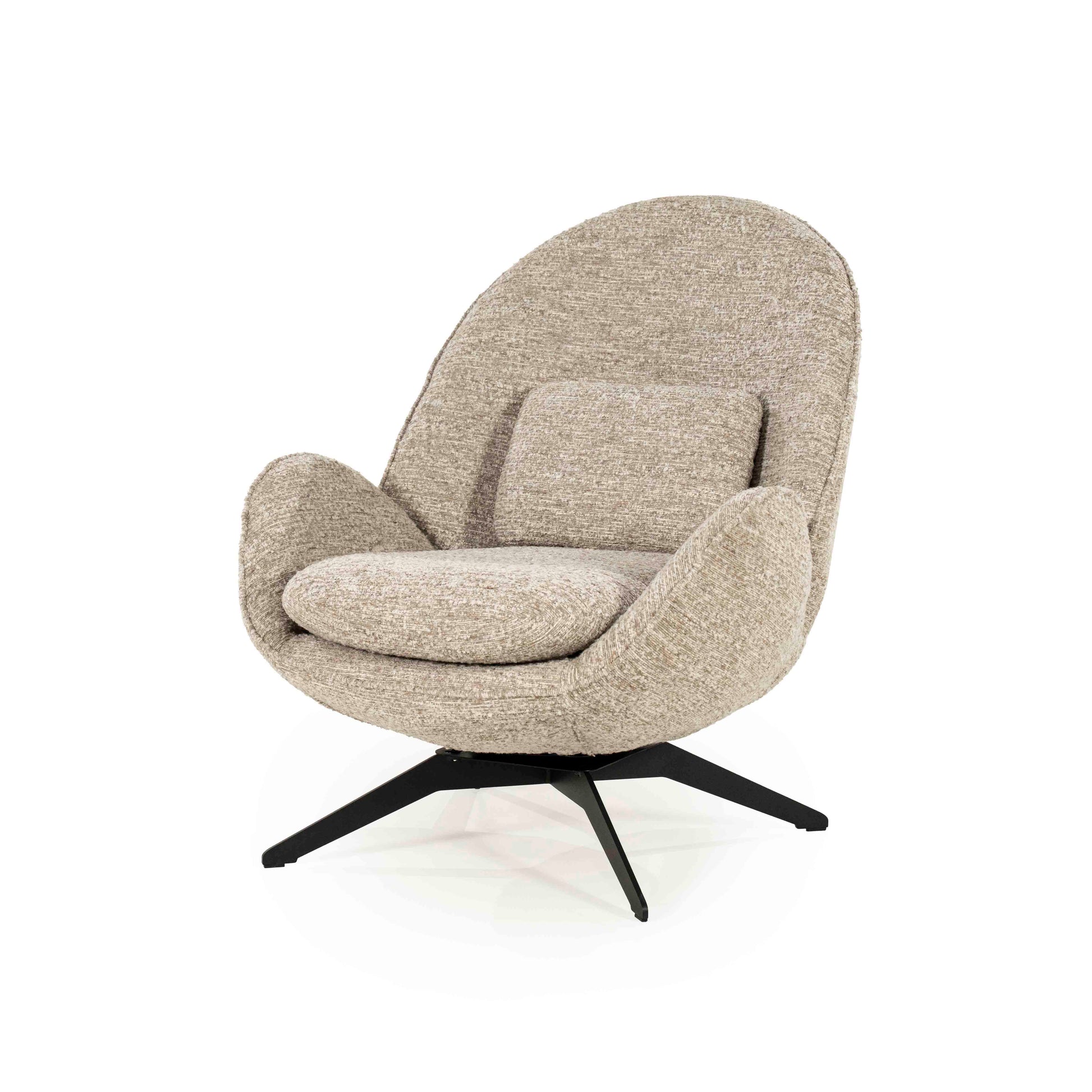 Ryan lenestol med puff. Sandfarget taupe tekstil med svart metallfot