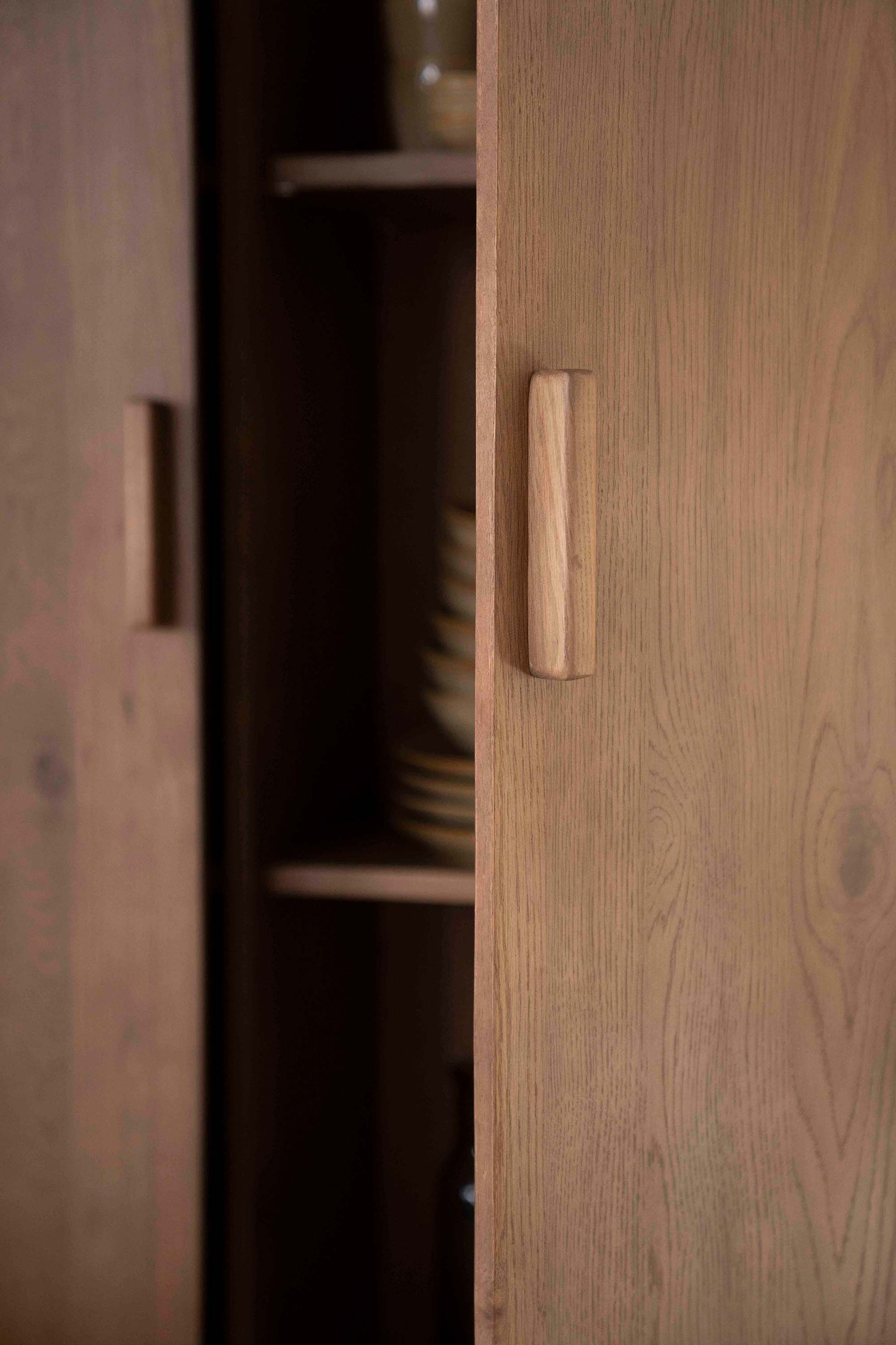 Josh skap i eik - nærbilde